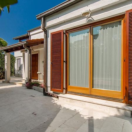Apartmani Alice Njivice Dış mekan fotoğraf