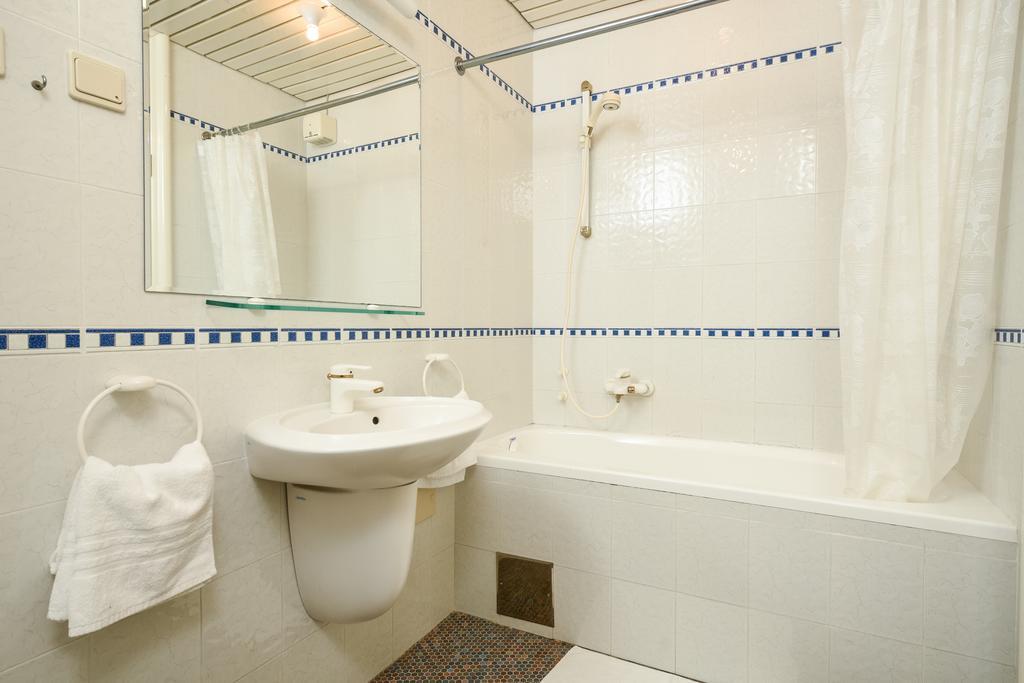 Apartmani Alice Njivice Dış mekan fotoğraf