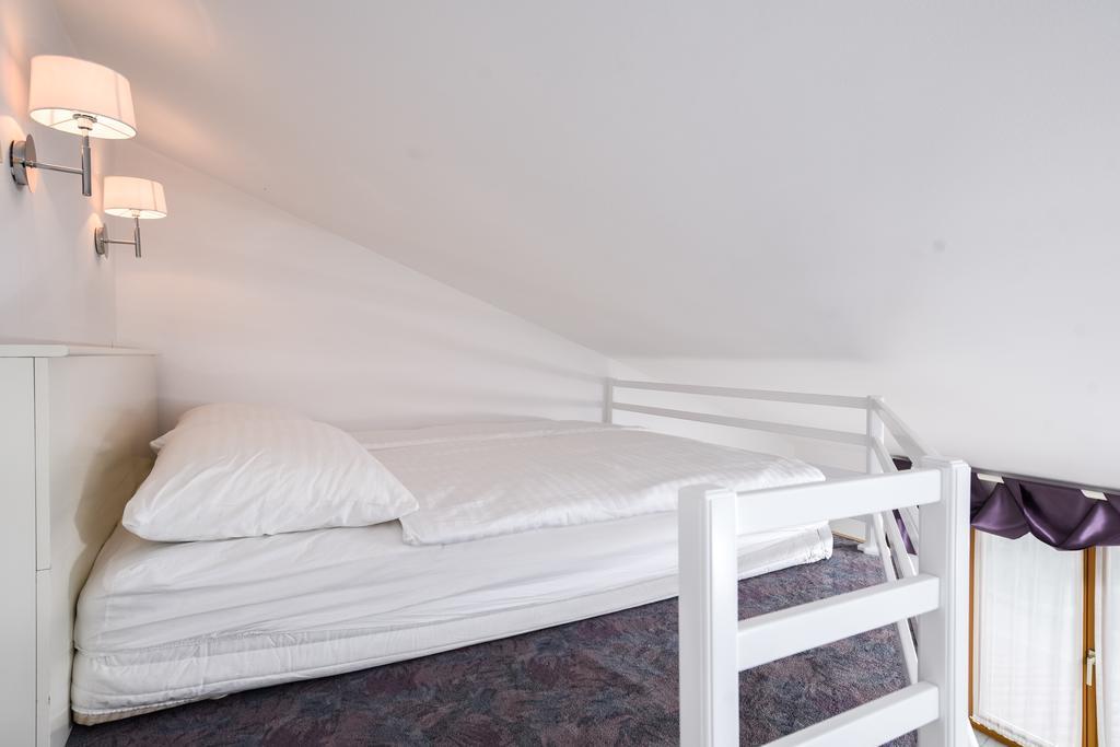 Apartmani Alice Njivice Dış mekan fotoğraf