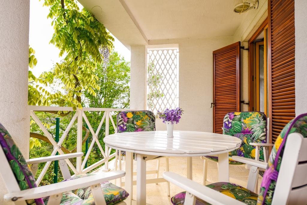 Apartmani Alice Njivice Dış mekan fotoğraf