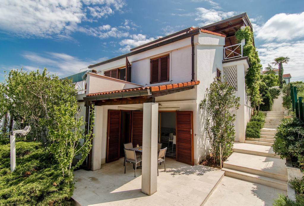 Apartmani Alice Njivice Dış mekan fotoğraf