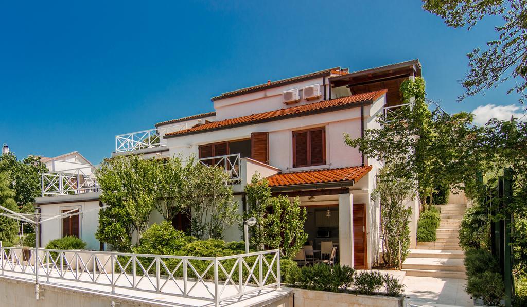 Apartmani Alice Njivice Dış mekan fotoğraf